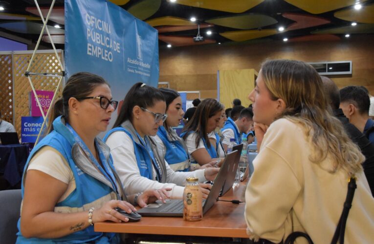 Abren 1.000 empleos nuevos para la temporada de fin de año en Medellín